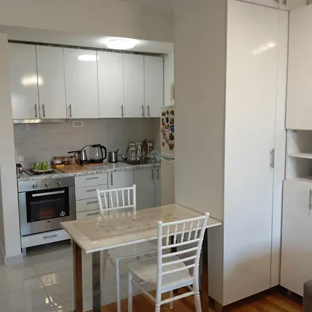 Maxima Apartment